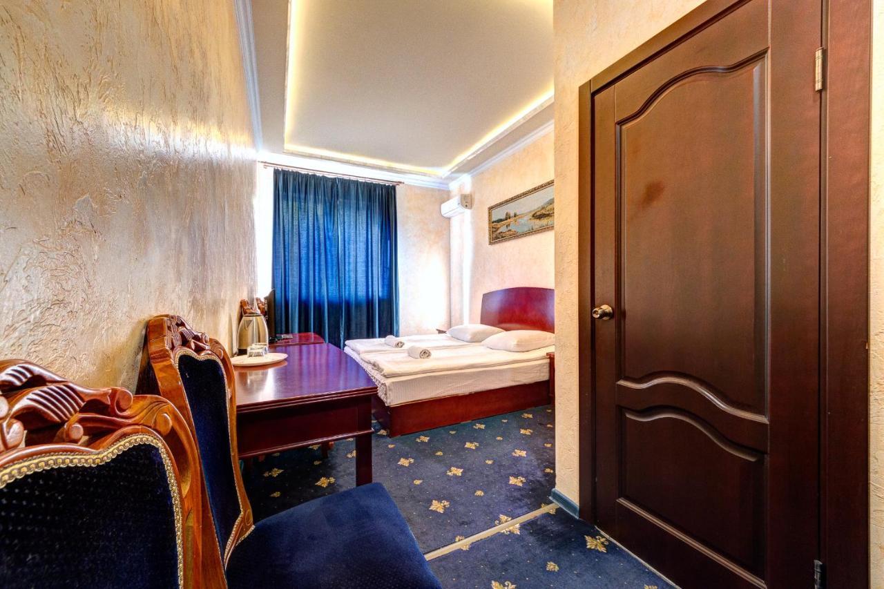Hotel Kiev Lomakin Exterior foto